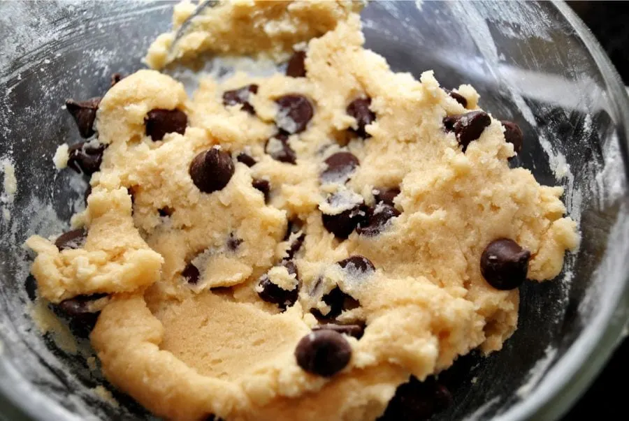 5 Ways to Fix Dry and Crumbly Cookie Dough (Plus the Common Causes)