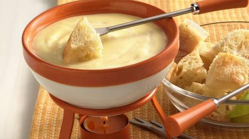  A cheesy explosion with a hint of seafood, try our Crab Cheese Fondue for a unique taste.