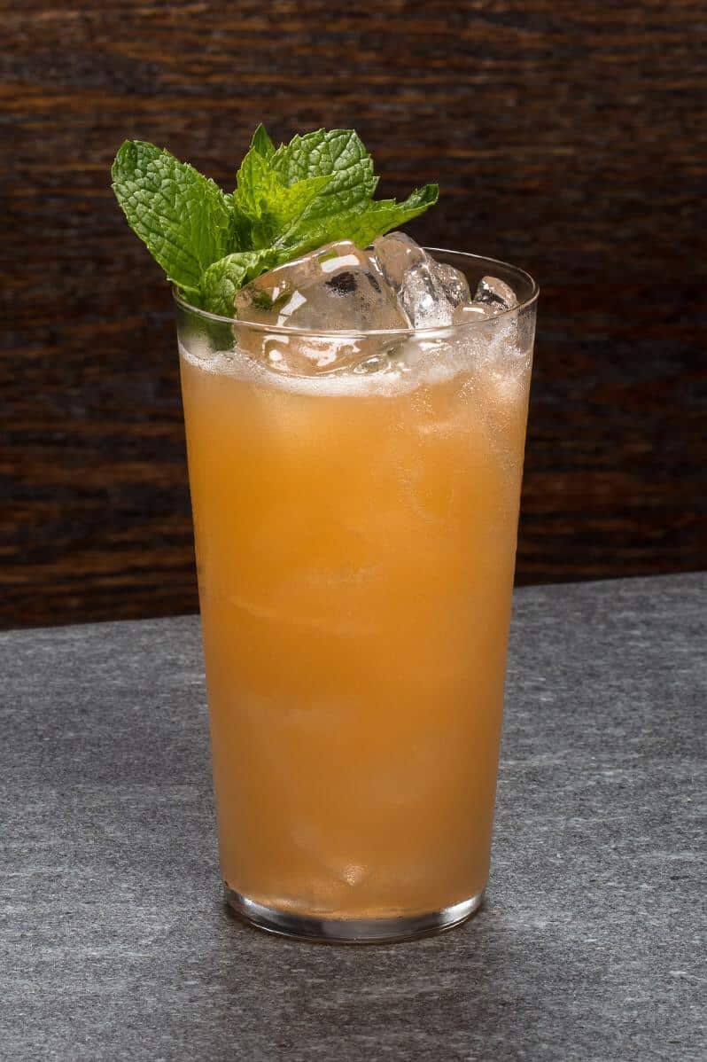  A refreshing Satsuma Rum Cocktail with a Bayou twist.