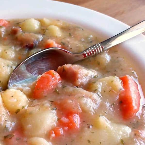 A warm bowl of German potato soup to soothe your soul on a chilly day.