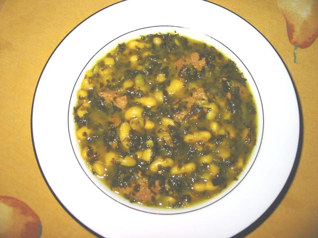 Beans with Spinach (Lubya b’ Selk) Recipe