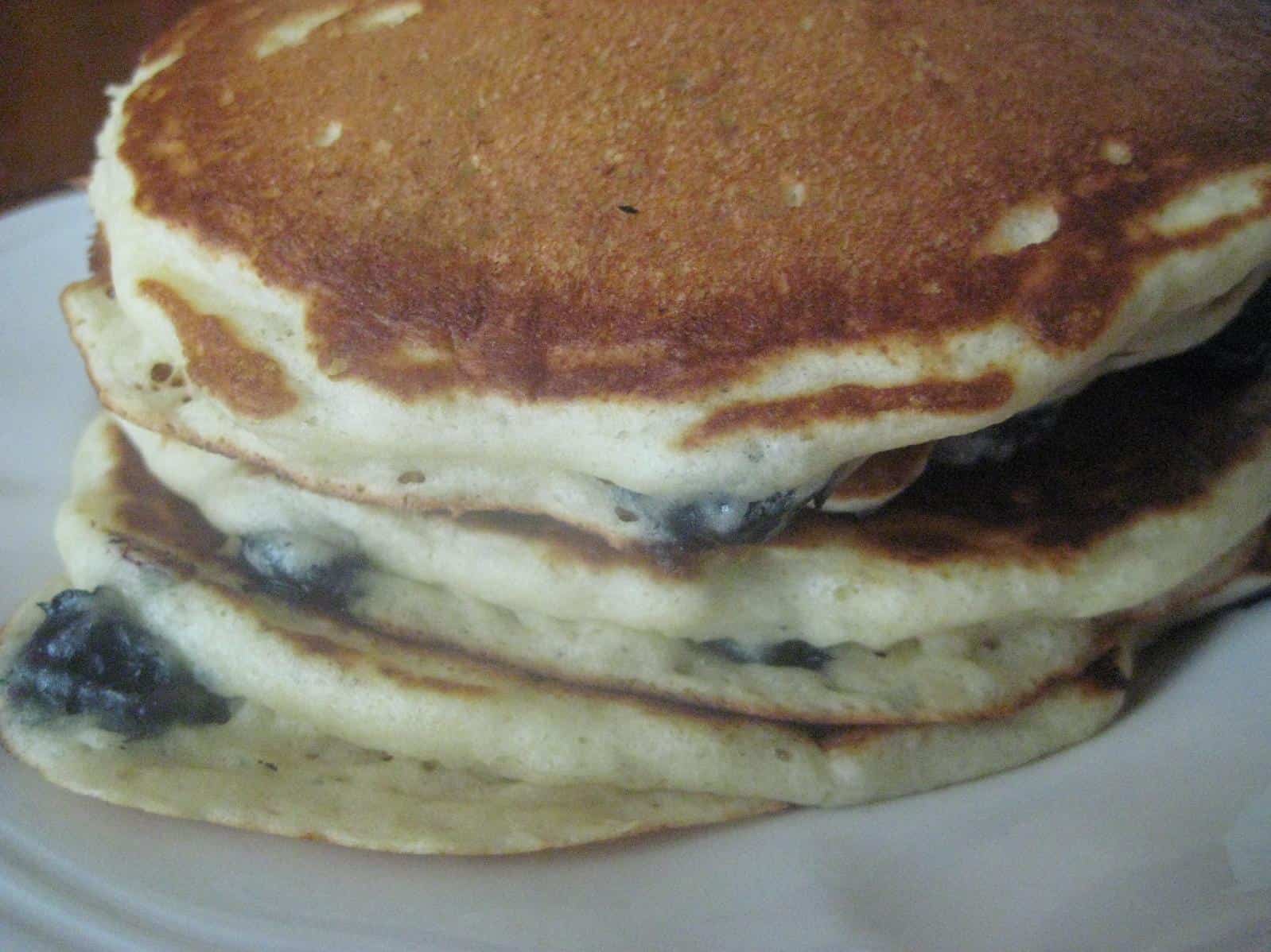 Heavenly Blue Banana Pancakes for a Perfect Morning Treat
