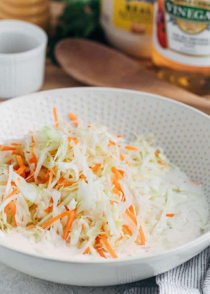  Crunchy and colorful – this coleslaw is perfect for picnics and BBQs!