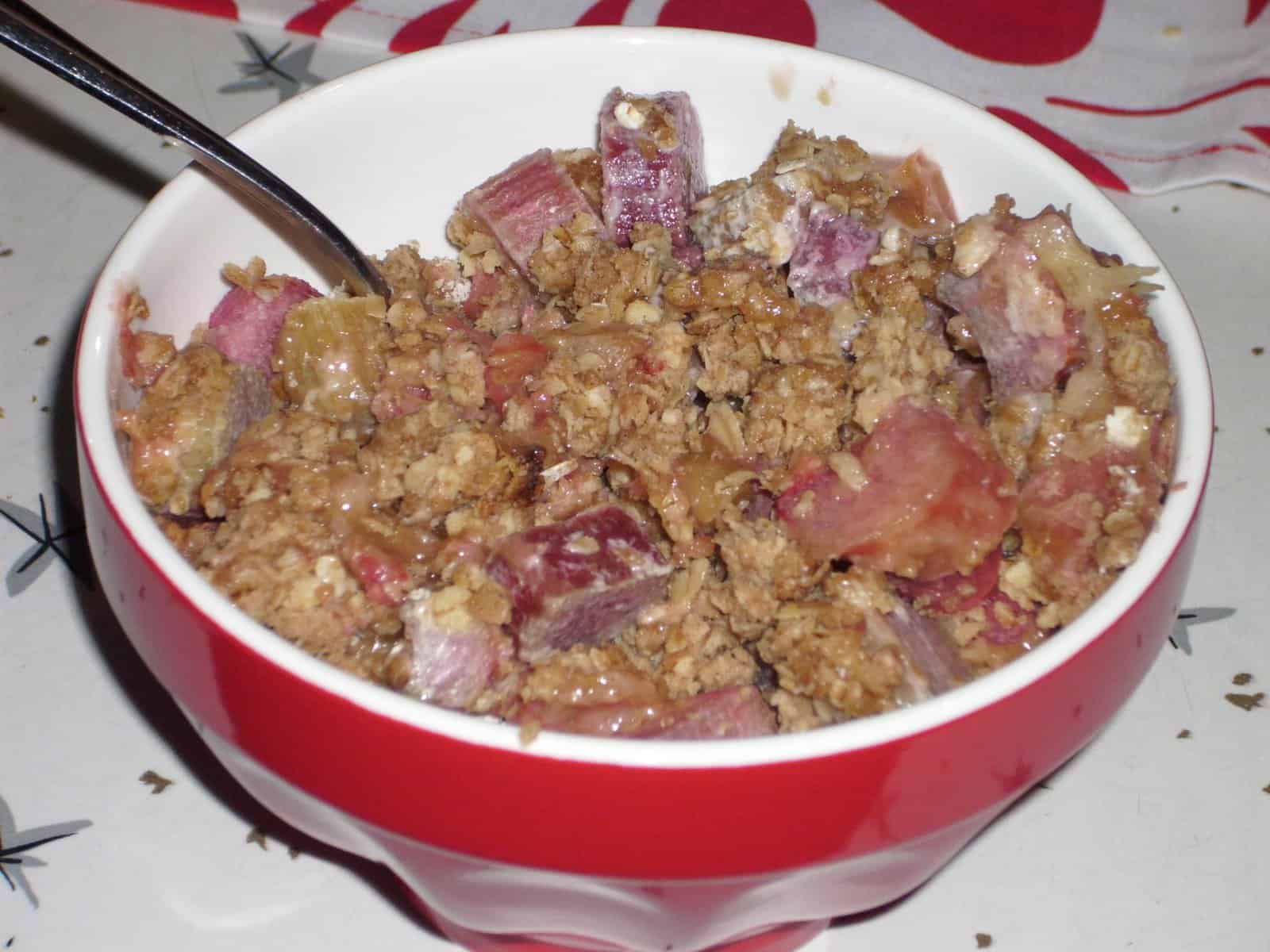  Delicious Rhubarb Crisp with a crispy and buttery crust.
