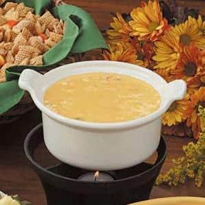  Dive into our Crab Cheese Fondue and enjoy a cheesy and savory delight!