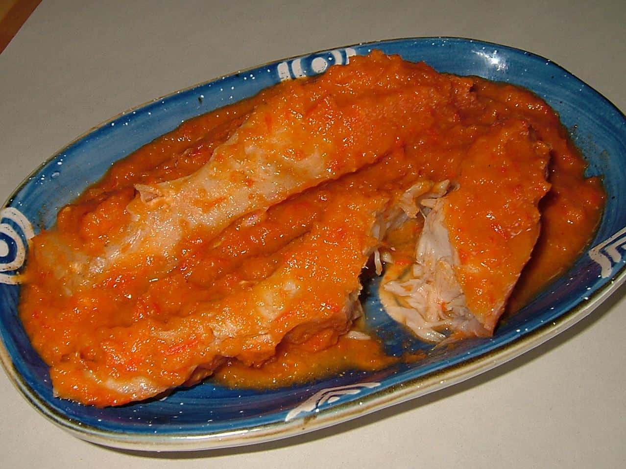 Fish Fillets in Red Pepper Sauce