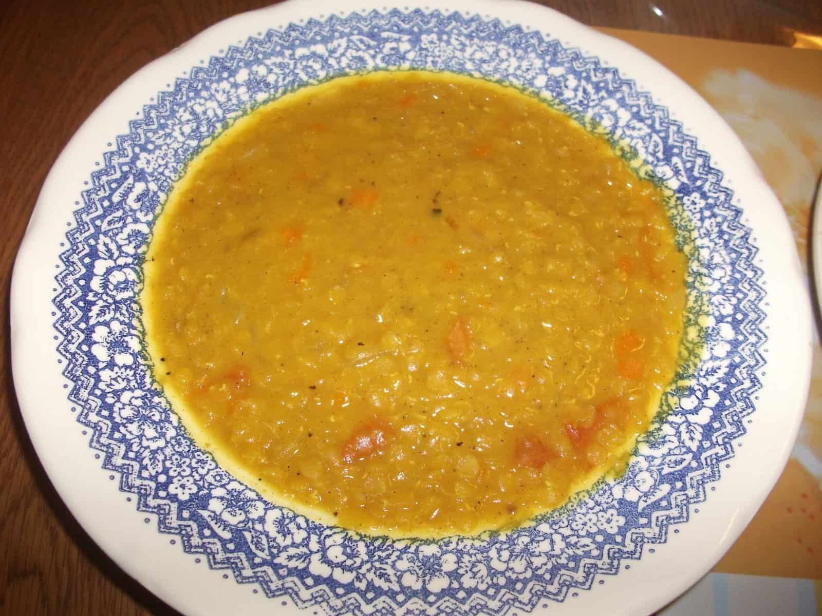 Satisfy Your Cravings with Delicious Iraqi Lentil Soup