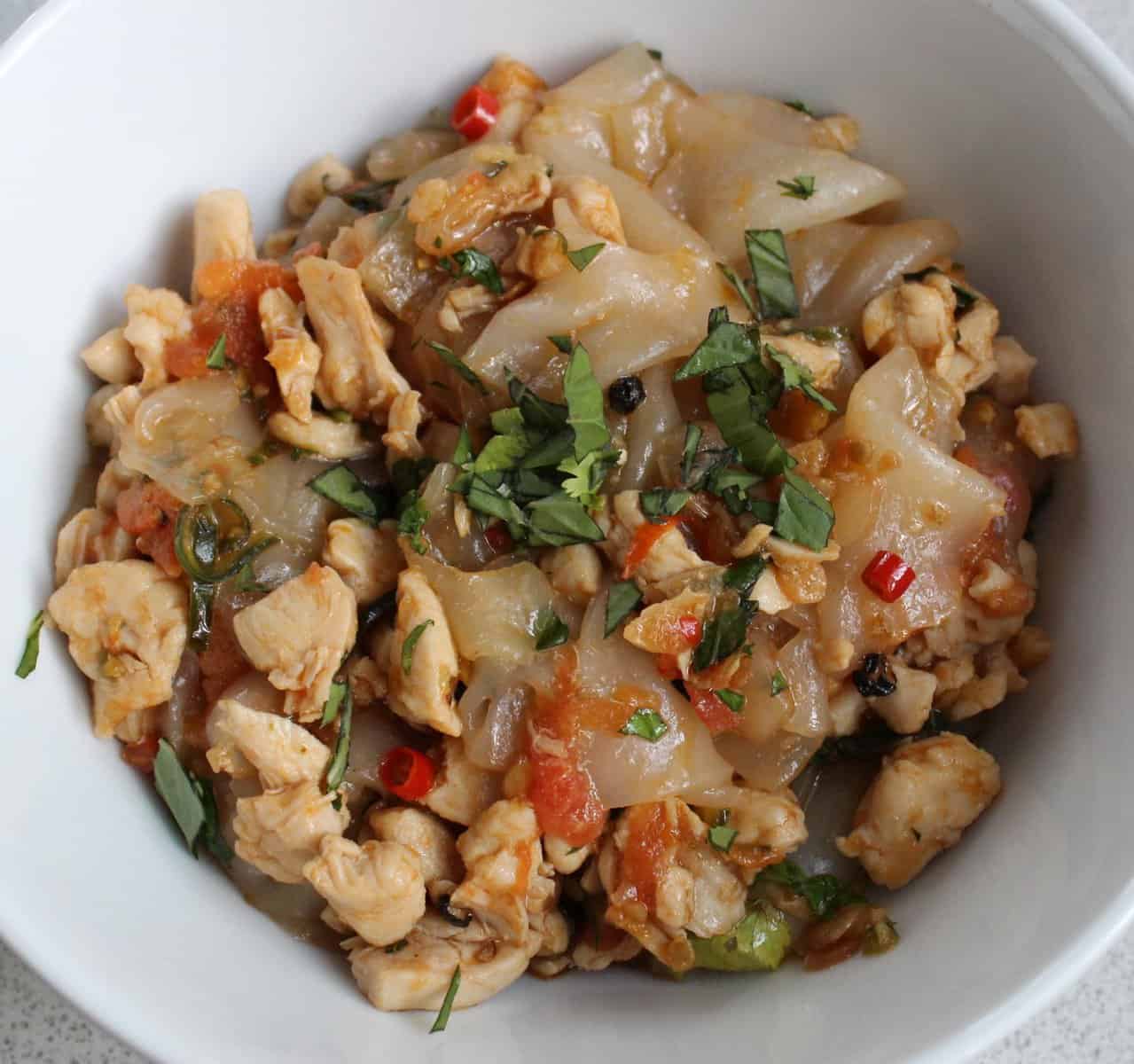 Mouthwatering Kway Teow Gai Recipe for Foodies