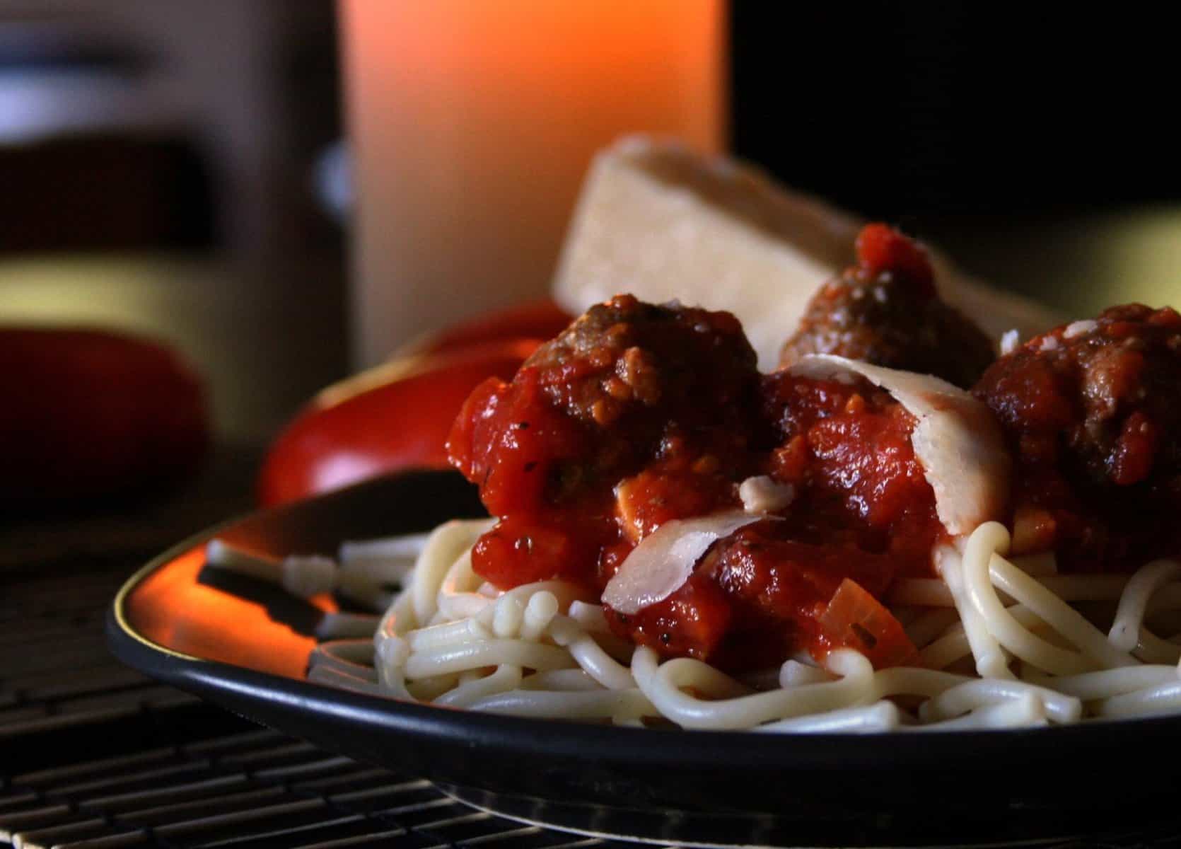 Mom's Irish-American Spaghetti Sauce With Sausage and Meatballs