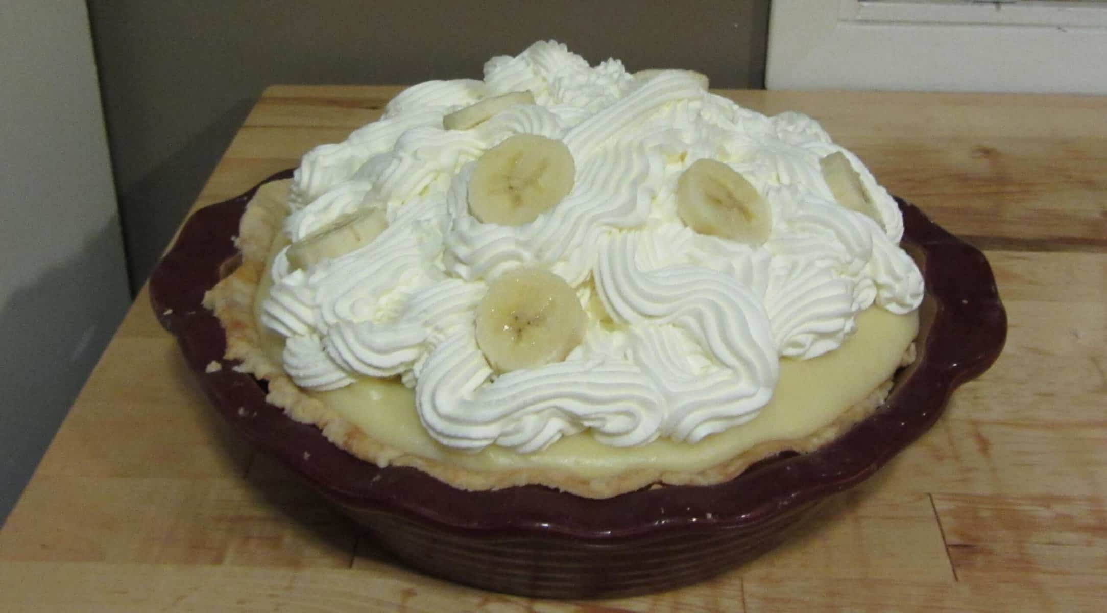  Savor the sweetness of this heavenly Whipped Topping Banana Cream Pie.