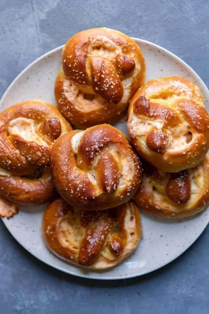  Say goodbye to plain pretzels and hello to cream cheese filled ones!