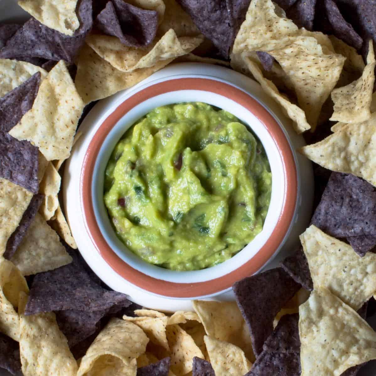  Say goodbye to store-bought guacamole and hello to this homemade, flavor-packed version!