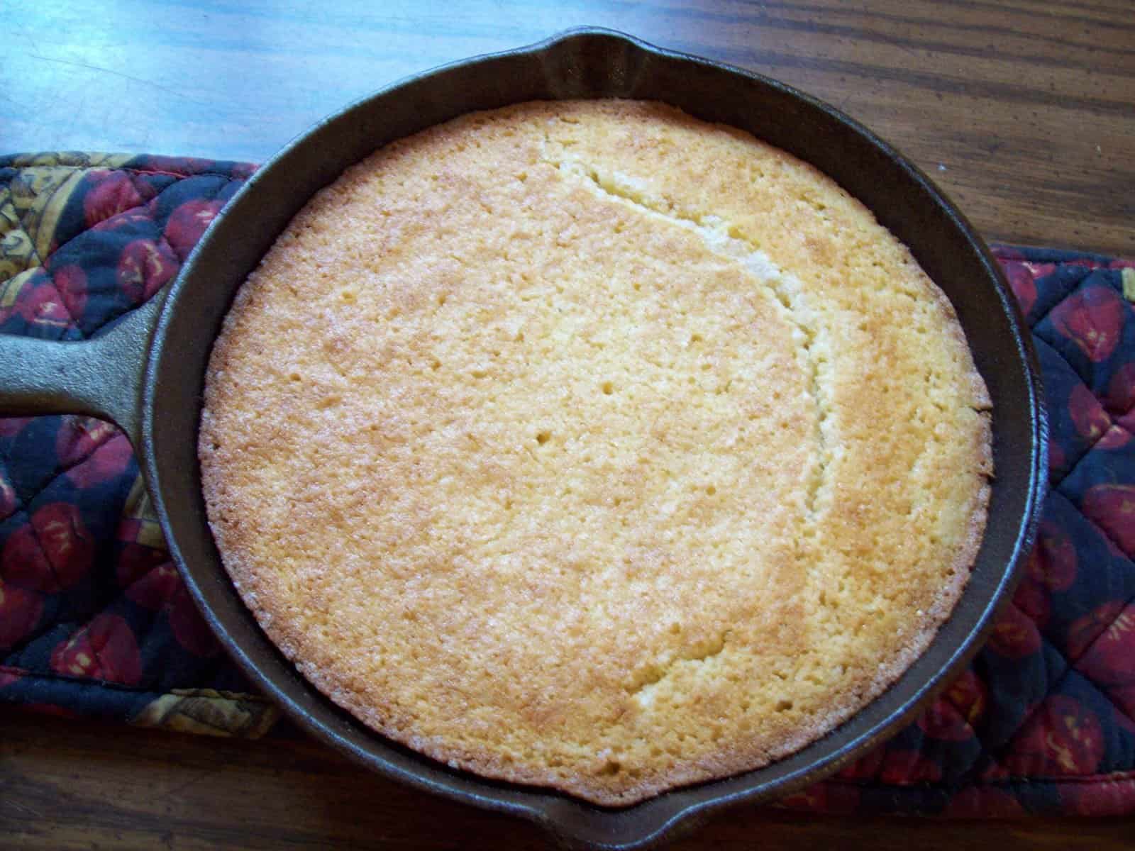 Delicious Southern Sweet Cornbread: A Taste of Home