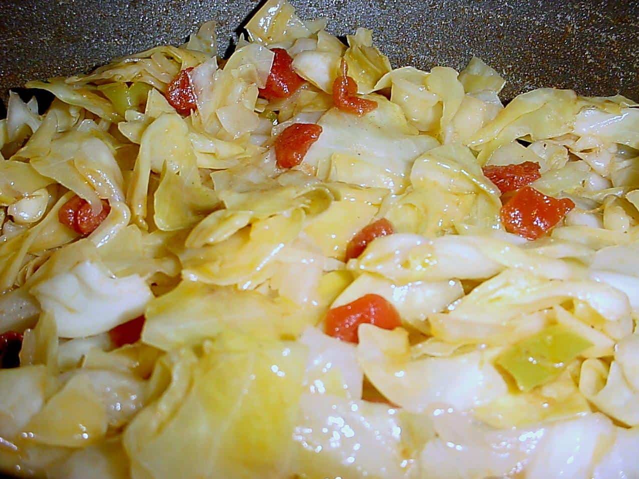 Delicious Spanish Cabbage Recipe for Weeknight Dinner