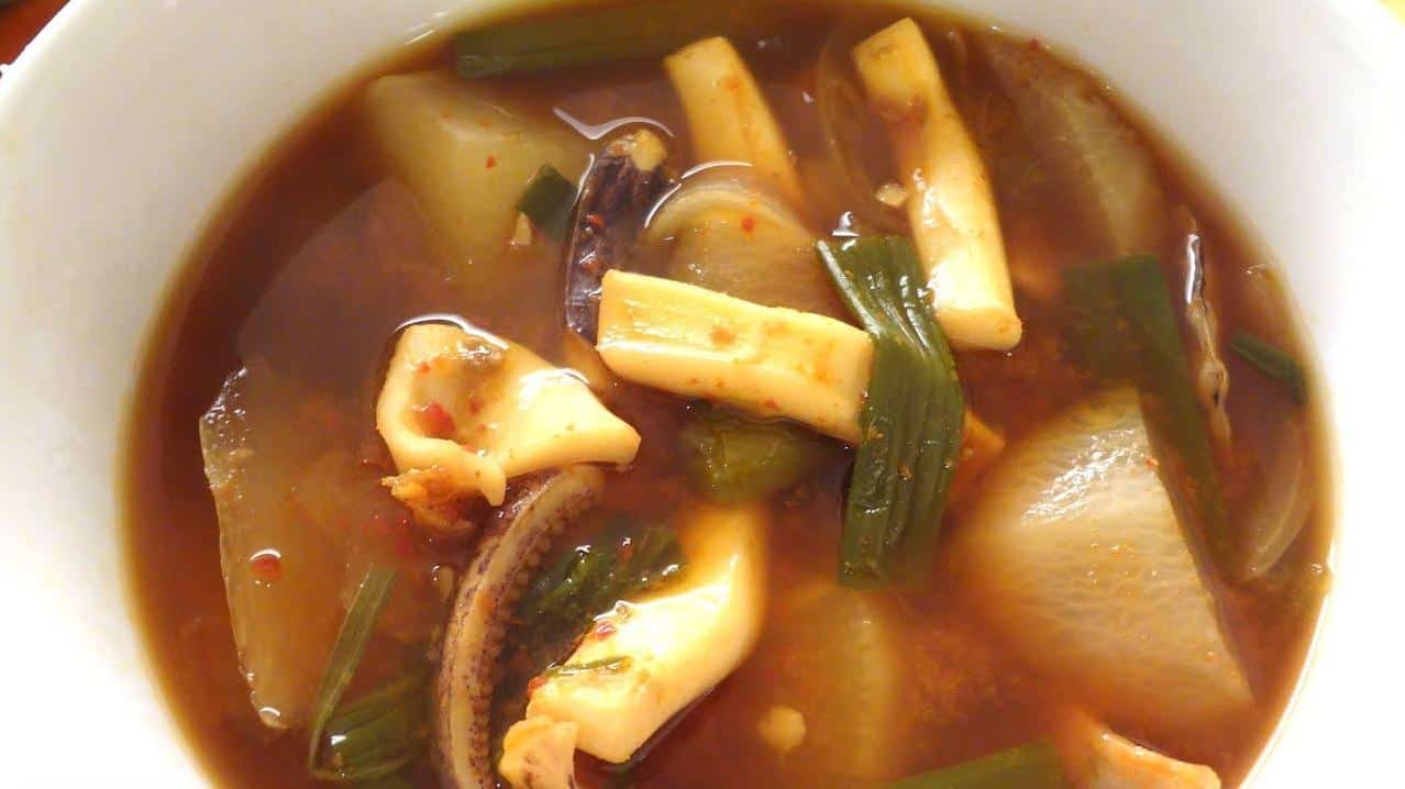 Delicious & Easy Squid Soup Recipe for Seafood Lovers