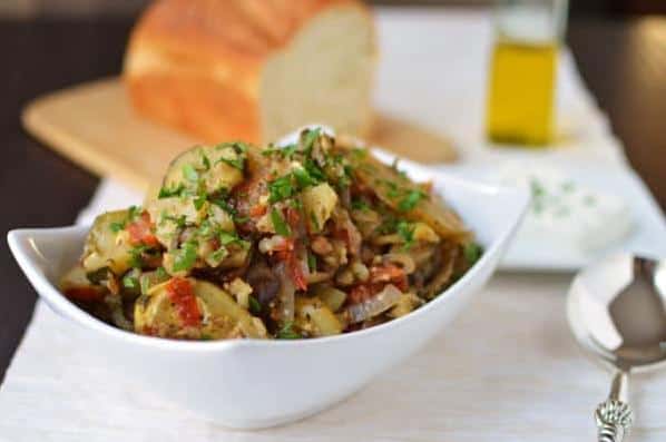  Who says meatless meals can't be satisfying? Check out this Tourlou Tava!